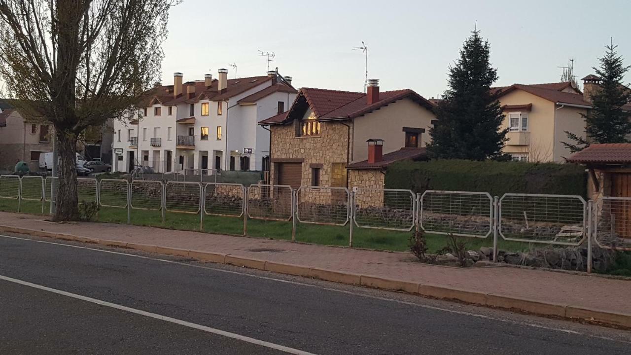 El Cordel De Gredos Guest House Navarredonda de Gredos Exterior photo